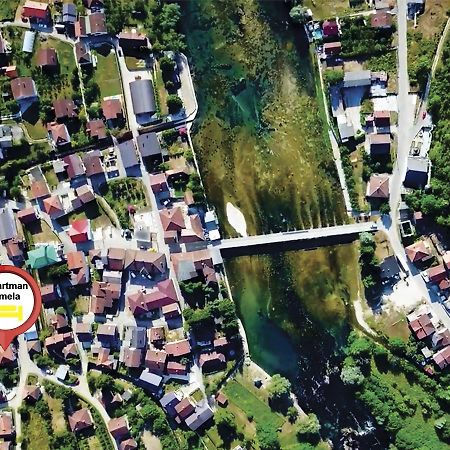 Apartman Amela Kulen Vakuf Bagian luar foto