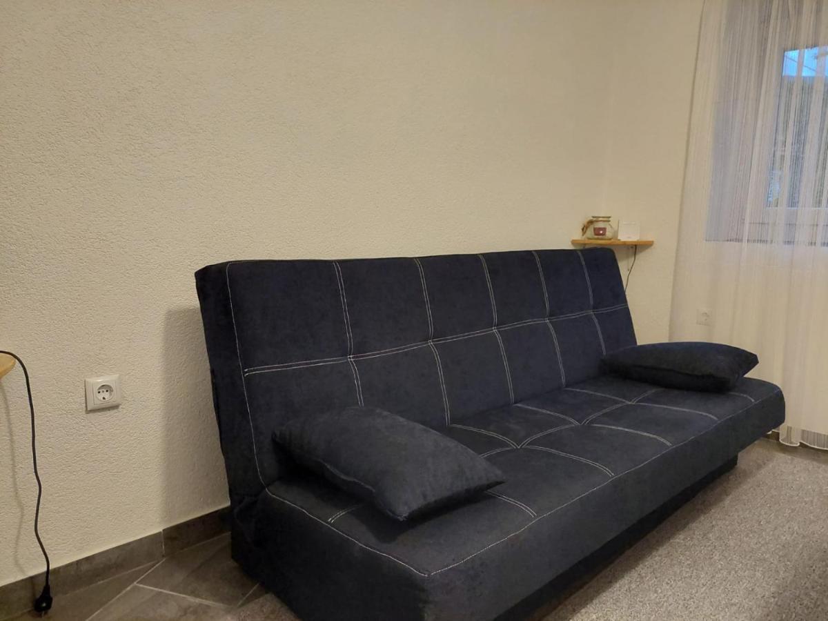 Apartman Amela Kulen Vakuf Bagian luar foto