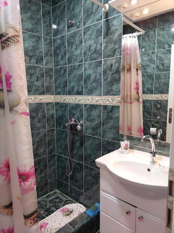 Apartman Amela Kulen Vakuf Bagian luar foto