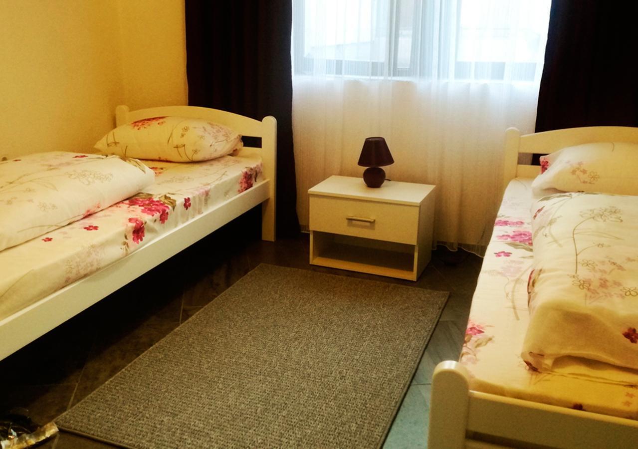 Apartman Amela Kulen Vakuf Bagian luar foto